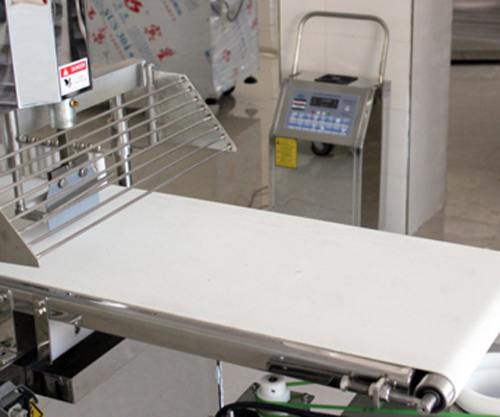 巴中AORODO牌移动臭氧发生器